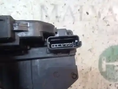 Second-hand car spare part left front door lock for nissan note (e11e) acenta oem iam references 805019u10b  