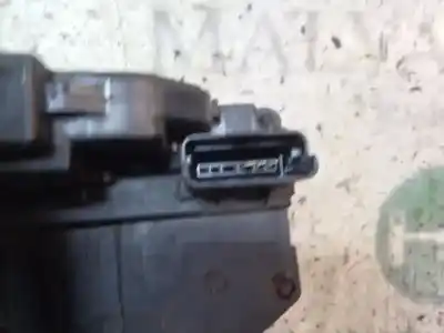 Second-hand car spare part front right door lock for nissan note (e11e) acenta oem iam references 805009u10b  