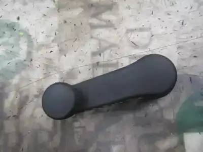 Pièce détachée automobile d'occasion MANIVELLE / POIGNÉE LÈVE VITRE ARRIÈRE GAUCHE pour SEAT IBIZA IV (6J5, 6P1)  Références OEM IAM 1P08375819B9  