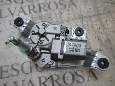 Pièce détachée automobile d'occasion MOTEUR D'ESSUIE-GLACE ARRIERE pour SSANGYONG RODIUS  Références OEM IAM 8615021100  8615021100