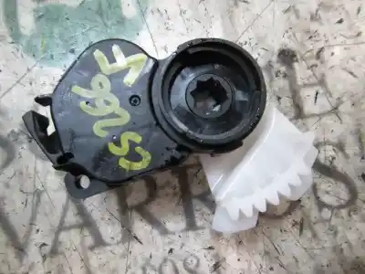 Peça sobressalente para automóvel em segunda mão MOTOR DE ABERTURA DA COMPORTA DE SOFAGEM por PEUGEOT 208 I (CA_, CC_)  Referências OEM IAM 1608182880 0606131A 0606131A