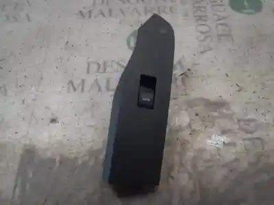 Peça sobressalente para automóvel em segunda mão BOTÃO / INTERRUPTOR ELEVADOR VIDRO DIANTEIRO DIREITO por TOYOTA AURIS  Referências OEM IAM 8481002140  