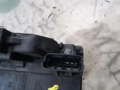 Second-hand car spare part front right door lock for nissan note (e11e) acenta oem iam references   