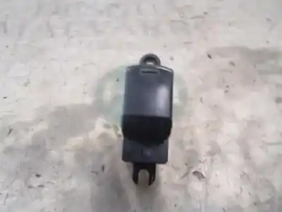 Second-hand car spare part right front power window switch for nissan note (e11e) acenta oem iam references 