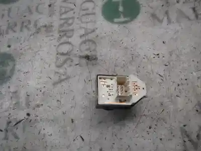 Pezzo di ricambio per auto di seconda mano controllo specchio per kia cee´´d active riferimenti oem iam 935601h000  