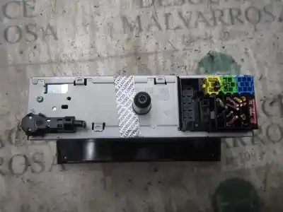 Second-hand car spare part audio system / radio cd for fiat linea (110) dynamic oem iam references 735469745  7646337316