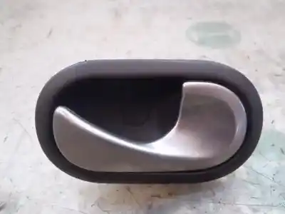 Peça sobressalente para automóvel em segunda mão PUXADOR INTERIOR TRASEIRO DIREITO por RENAULT MODUS  Referências OEM IAM 8200730863  