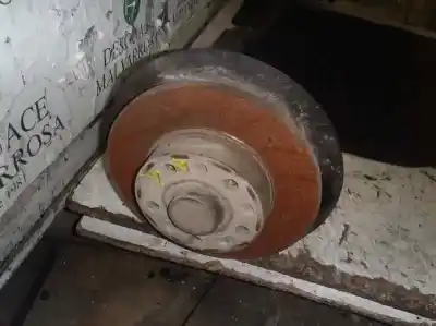 Автозапчастина б/у задня вісь для volkswagen caddy ka/kb (2k) life посилання на oem iam 2k5501101e  