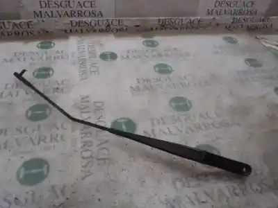 Автозапчастина б/у ПЕРЕДНІЙ ПРАВИЙ РІЧОК Склоочисника для VOLKSWAGEN CADDY (2K) (02.2004->)  Посилання на OEM IAM 2K1955410  