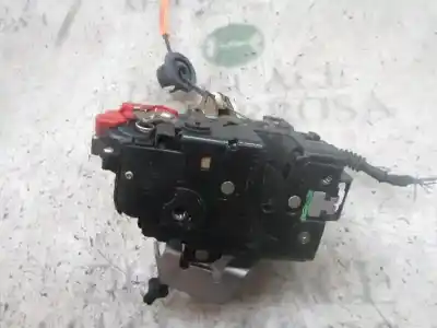 Second-hand car spare part rear left door lock for audi a4 avant (8e) 1.9 tdi (96kw) oem iam references 8e0839015c Second-hand car spare part rear left door lock for audi a4 avant (8e) 1.9 tdi (96kw) oem iam references 8e0839015c