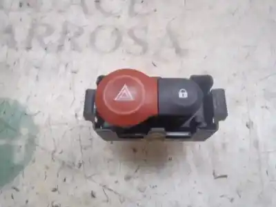 Peça sobressalente para automóvel em segunda mão INTERRUPTOR 4 PISCAS - EMERGÊNCIA por RENAULT MODUS  Referências OEM IAM 252103766R  8200214896