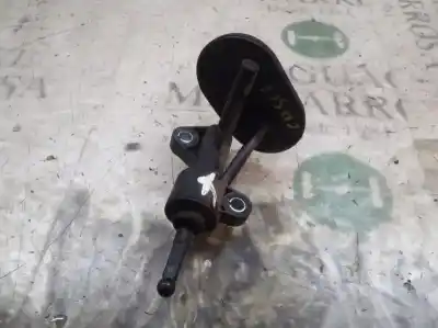 Pièce détachée automobile d'occasion pompe d'embrayage pour opel corsa d enjoy références oem iam   