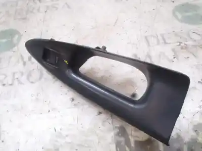 Автозапчасти б/у ВЫКЛЮЧАТЕЛЬ ПЕРЕДНЕГО ПРАВОГО ОКНА за AUDI A4 BERLINA (B5)  ссылки OEM IAM   