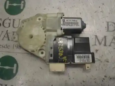 Peça sobressalente para automóvel em segunda mão motor elevador vidro dianteiro direito por citroen c4 berlina 1.6 16v hdi referências oem iam 9222av