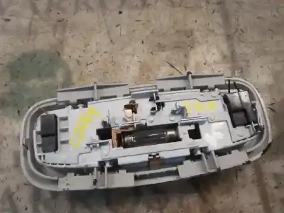 Peça sobressalente para automóvel em segunda mão farolim interior por ford focus berlina (cap) ambiente (d) referências oem iam   