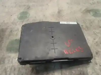 Second-hand car spare part fuse box unit for renault scenic ii confort dynamique oem iam references   