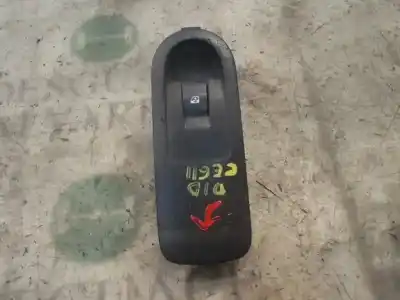 Peça sobressalente para automóvel em segunda mão botão / interruptor elevador vidro dianteiro direito por renault scenic ii confort dynamique referências oem iam 