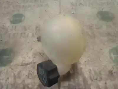 Second-hand car spare part coolant expansion tank for peugeot 308 confort oem iam references 1323ah