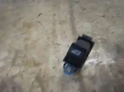 Second-hand car spare part rear left power window switch for land rover freelander (lr2) 2.2 td4 cat oem iam references lr003856