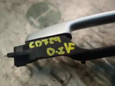 Pezzo di ricambio per auto di seconda mano maniglia esterna anteriore sinistra per toyota corolla (e12) 1.6 16v riferimenti oem iam 6921112220p0  