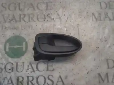 Peça sobressalente para automóvel em segunda mão puxador interior traseiro esquerdo por toyota yaris active referências oem iam 