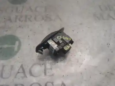 Peça sobressalente para automóvel em segunda mão botão / interruptor elevador vidro traseiro direito por toyota corolla (_e12_) 1.4 d (nde120_) referências oem iam   
