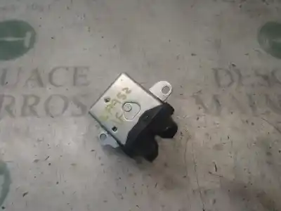 Peça sobressalente para automóvel em segunda mão fechadura do mala por toyota corolla (_e12_) 1.4 d (nde120_) referências oem iam 6461002080