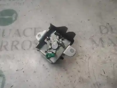 Second-hand car spare part trunk lock for toyota corolla (_e12_) 1.4 d (nde120_) oem iam references 6461002080  