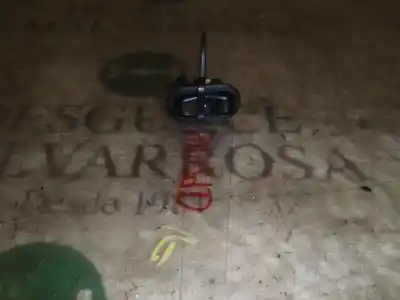 Peça sobressalente para automóvel em segunda mão botão / interruptor elevador vidro dianteiro direito por opel zafira a club referências oem iam 