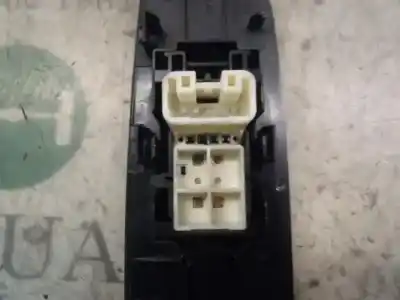 Second-hand car spare part right front power window switch for toyota auris luna oem iam references   