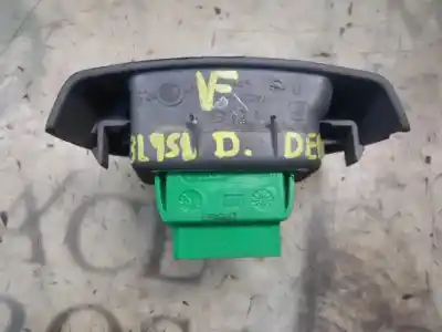 Second-hand car spare part right front power window switch for citroen c1 audace oem iam references   