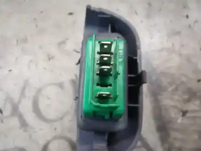 Second-hand car spare part right front power window switch for citroen c1 audace oem iam references   