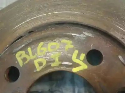 Second-hand car spare part front disc brake for renault twingo authentique oem iam references   