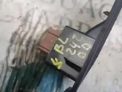 Second-hand car spare part right front power window switch for renault mascot 160 65 4x2 oem iam references   