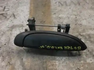 Second-hand car spare part exterior right front door handle for renault clio ii fase ii (b/cb0) authentique oem iam references 