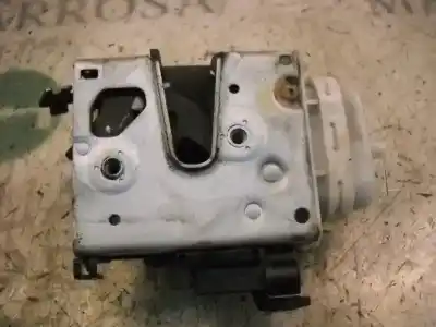 İkinci el araba yedek parçası SAG ÖN KAPI KILIDI için AUDI A4 BERLINA (B5)  OEM IAM referansları 8D1837016F  