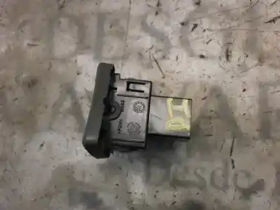 Pezzo di ricambio per auto di seconda mano interruttore alzacristalli anteriore sinistro per fiat panda (169) 1.2 cat riferimenti oem iam 735360836 28767 28767