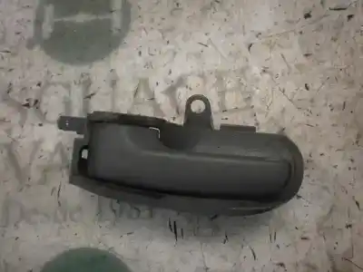Peça sobressalente para automóvel em segunda mão puxador interior traseiro esquerdo por peugeot 107 urban referências oem iam 
