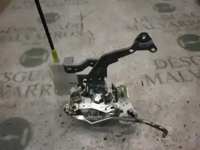 Peça sobressalente para automóvel em segunda mão fechadura da porta dianteira direita por peugeot 107 urban referências oem iam 