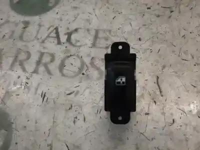 Peça sobressalente para automóvel em segunda mão botão / interruptor elevador vidro traseiro direito por hyundai accent (mc) gl referências oem iam 935801e000