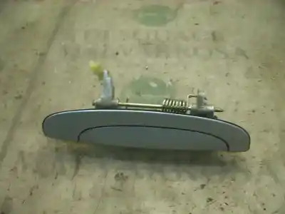 Peça sobressalente para automóvel em segunda mão puxador exterior traseiro direito por hyundai getz (tb) 1.5 crdi referências oem iam 836601c050