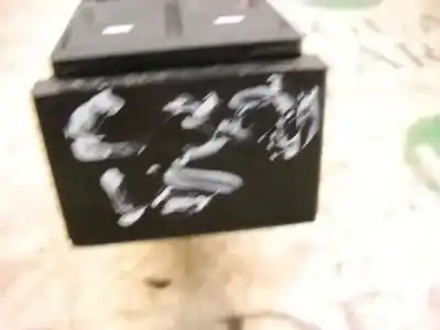 Peça sobressalente para automóvel em segunda mão botão / interruptor elevador vidro dianteiro esquerdo por chrysler 300 c 3.0 crd cat referências oem iam   