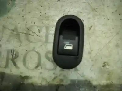 Pezzo di ricambio per auto di seconda mano interruttore alzacristalli anteriore destro per citroen c3 1.4 hdi (68 cv) 1.4 hdi riferimenti oem iam 