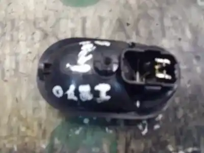 Second-hand car spare part interior left front handle for renault clio iii confort expression oem iam references   