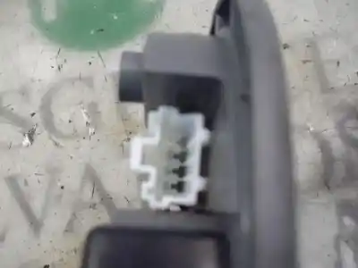 Second-hand car spare part interior light for chevrolet lacetti cdx oem iam references   