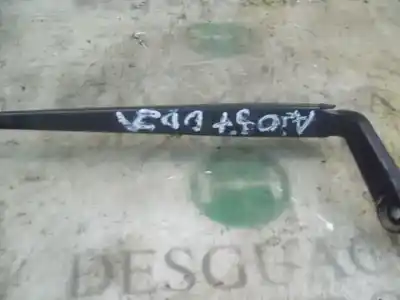 Автозапчастина б/у передній правий річок склоочисника для audi a3 (8l) 1.8 20v turbo посилання на oem iam 8l1955408a  