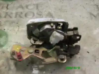 Second-hand car spare part front right door lock for kia sportage td oem iam references   