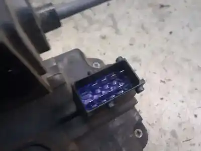 Pezzo di ricambio per auto di seconda mano serratura porta anteriore sinistra per opel zafira a club riferimenti oem iam   