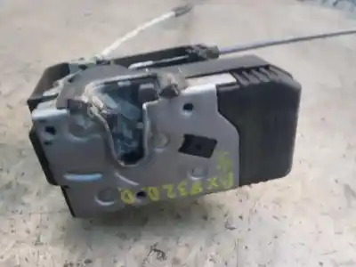 Pezzo di ricambio per auto di seconda mano serratura porta anteriore destra per opel zafira a club riferimenti oem iam 