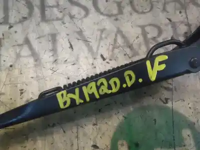 Автозапчастина б/у передній правий річок склоочисника для dacia sandero ambiance посилання на oem iam 8201059034  